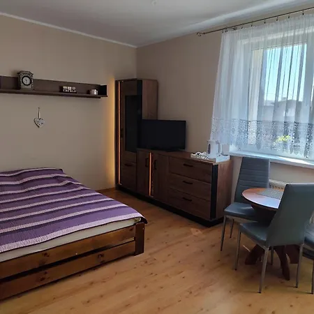 Wynajem Pokoi Leszek Becker Chlapowo Ubytování v soukromí *